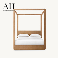 Lit plateforme à baldaquin vertical moderne en bois massif rainuré, écologique, durable, sur mesure, de luxe, pour villa et hôtel