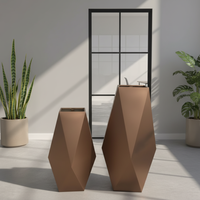 Pot Bunga Stainless Steel Kontemporer Dekorasi Ruang Tamu Pot Geometris untuk Dalam dan Luar Ruangan