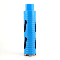 Foret diamanté à noyau sec/humide 63mm 450mm avec trous de refoulement de copeaux et fentes de refroidissement pour le perçage rapide du béton armé, de la brique et de la maçonnerie
