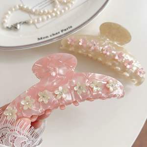 مشبك شعر أنيق من YJL بتصميم كلاسيكي كبير مزين بأحجار الراين على شكل زهرة الكرز الوردية، بأسلوب فرنسي راقٍ للفتيات - Product Image 2
