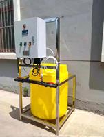 Système de dosage chimique de nutriments liquides hydroponiques automatique PLC avec garantie d'un an, capacité de 1000 L/heure pour usage industriel