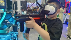 Venta al por mayor <span class=keywords><strong>de</strong></span> monedas Vr Shooting Game Machine Vr Gun Shooting Simulator Máquina <span class=keywords><strong>de</strong></span> juego - Product Image 5
