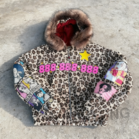 Veste en molleton matelassée à capuche en fourrure avec patchwork en cuir brodé imprimé léopard guépard coupe ample d'hiver personnalisée pour hommes