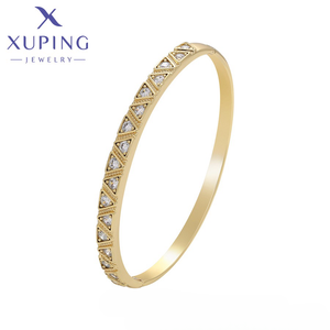 X000886157 Bijoux XUPING Bracelet simple en triangle de pierres plaqué or 14 carats, bijoux de mode, bracelets - Product Image 1