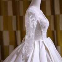 Gaun Pengantin Lengan Panjang Berbahan Satin Model Korset dengan Renda, Gaun Pengantin Mewah Ukuran Besar Model Ball Gown 2521