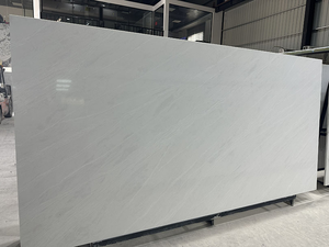 แผ่นควอตซ์ลายขาว Calacatta หนา 20 มม. ขายส่ง แผ่นใหญ่ รับสั่งทำพื้นผิวโต๊ะทันสมัย ทนทาน กันน้ำ ผลิตในเวียดนาม - Product Image 5