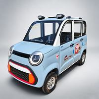 Nouveau véhicule électrique quatre roues entièrement fermé, simple et élégant, idéal pour les trajets quotidiens