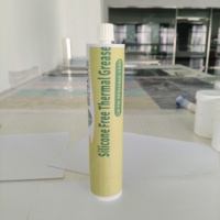 Pâte thermique ignifuge V0 -40~125 ° Pâte thermique diélectrique non-siliconeuse de la gamme C, résistance diélectrique 8KV/mm, pour le refroidissement des puces ASICS