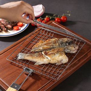 Cesta de barbacoa plegable de hierro con mango de madera para camping al aire libre, cesta para asar pescado - Product Image 4