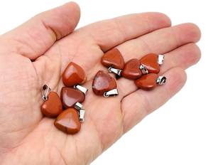 Colgante de corazón de jaspe rojo Mini piedras curativas de cristal Plata de Ley 925 Regalo de lujo chapado en oro y plata - Product Image 2