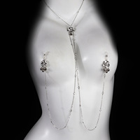Chaîne de téton sexy à pendentif fleur, non-percée, anneaux de téton réglables, chaînes de corps, collier ras-du-cou en caoutchouc, fausses bagues de téton pour femmes