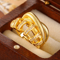 Bague Serpent Torsadée Plaqué Or 18K avec Zircons Pavés, Bande Large, Bijoux de Mode pour Femme, Vente en Gros, Commande en Gros, Prix d'Usine