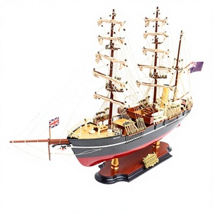 Modèle de bateau à voile en bois fait main - Maquette historique de bateau d'exploration polaire, décoration pour la maison ou le bureau, RRS Discovery - Product Image 1
