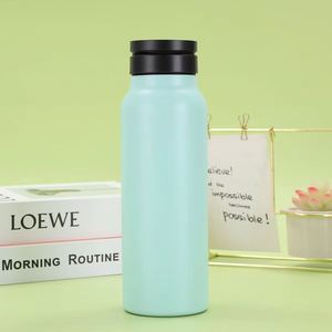 Bouteille isotherme en acier inoxydable de 24 oz avec support magnétique pour téléphone, idéale pour la salle de sport et les voyages - Product Image 1