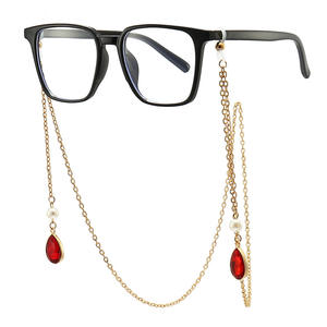 Sangle de cou de <span class=keywords><strong>lunettes</strong></span> en métal de style européen américain perle goutte d'eau pendentif masque lanière chaîne de <span class=keywords><strong>lunettes</strong></span> verre matériel <span class=keywords><strong>cordon</strong></span> - Product Image 1