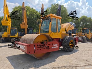 Rouleau compresseur pneumatique Dynapac CA602 d'occasion, modèle 2022, moteur diesel Cummins, monocylindre, puissance 142 kW, pompe à roulement moteur - Product Image 3