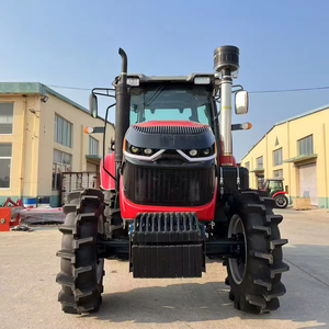 Tracteur agricole tout-terrain à quatre roues motrices, équipé d'un moteur et d'une transmission, haute efficacité de production - Product Image 2