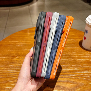 เคสโทรศัพท์แม่เหล็กระบายความร้อนสุดหรูสำหรับ Samsung S26 S25 S24 Ultra ฝาหลังแบบโปร่งระบายอากาศพร้อมเลนส์กล้อง - Product Image 4
