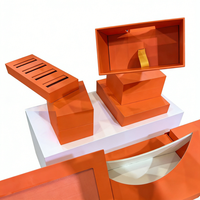 Boîte cadeau rigide en papier orange personnalisée, emballage pliable magnétique de qualité supérieure pour cosmétiques de luxe, vêtements et marchandises de marque