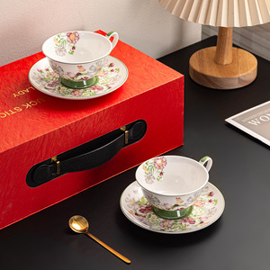 Juego de Tazas y Platos de Café Florales de Lujo, Juego de Tazas para Té de la Tarde - Product Image 4