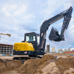 Miniexcavadora Hidráulica de 6 Toneladas con Cabina y Aire Acondicionado, Fabricada en China - Product Image 1