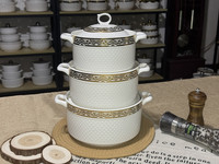 Offre Spéciale – Pot à Soupe en Céramique de Luxe Doré à Double Anse avec Couvercle – Petit Pot en Céramique pour Servir – Vente en Gros
