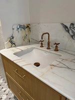 Lavabo mural carré en marbre blanc de Toscane italienne, cannelé et poli, pour salle de bain de villa ou d'hôtel