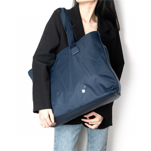 حقيبة يد نسائية على الطراز البريطاني بلون واحد مع حزام سحب منزلق وشعار R، حقيبة سفر وحقيبة مستندات - Product Image 4