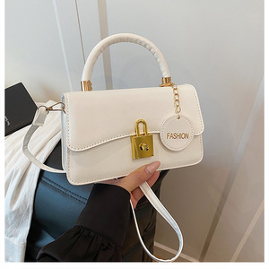 <span class=keywords><strong>Sac</strong></span> à bandoulière en PU texturé pour femme, nouveau style français tendance, <span class=keywords><strong>sac</strong></span> à main simple et élégant, petit <span class=keywords><strong>sac</strong></span> carré à sangle unique - Product Image 5