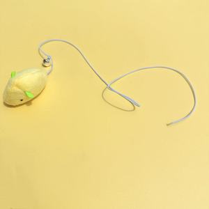 Simpatico Giocattolo per Gatti in Peluche a Forma di Topo in Poliestere Solido con Erba Gatta, Giocattolo da Masticare di Media Grandezza per Gatti, per Uso Interno/Esterno - Product Image 5