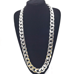 <span class=keywords><strong>Cadena</strong></span> Cubana Unisex <span class=keywords><strong>de</strong></span> Tungsteno Chapada en Oro <span class=keywords><strong>de</strong></span> 2 <span class=keywords><strong>cm</strong></span> <span class=keywords><strong>de</strong></span> Ancho, Personalizada, <span class=keywords><strong>de</strong></span> Alto Rendimiento, para Suministro Transfronterizo <span class=keywords><strong>de</strong></span> Accesorios - Product Image 3