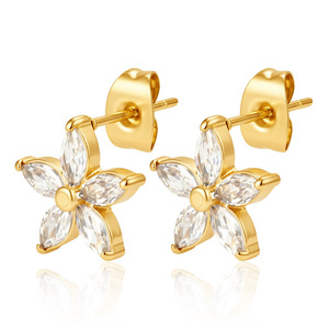 Nouveauté Mode Boucles d'oreilles clous fantaisie fleur noble plaquées or 18 carats avec zircons cubiques multiples Bijoux fins - Product Image 5