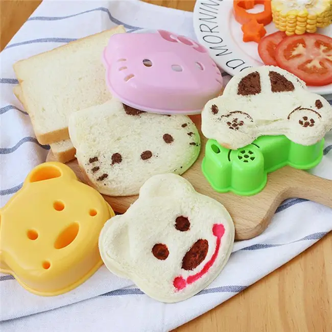 P1403 Verschillende Vormen Sandwich Maker Voor Kinderen Cake Broodvormen Beer Konijn Auto Koekje Stempel Snijders Plastic Sandwich Snijder