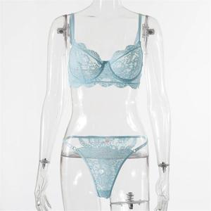 Set Due Pezzi di Lingerie <span class=keywords><strong>Sexy</strong></span> <span class=keywords><strong>e</strong></span> <span class=keywords><strong>Sensuale</strong></span> con Bordi in Pizzo <span class=keywords><strong>e</strong></span> Trasparenze in Stile Europeo <span class=keywords><strong>e</strong></span> Americano - Product Image 4