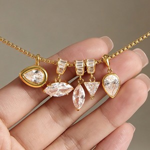 Collier avec pendentif en zircon pour femmes, plaqué or PVD, étanche, hypoallergénique, élégant, tendance, cristal brillant, cadeau de bijoux - Product Image 1
