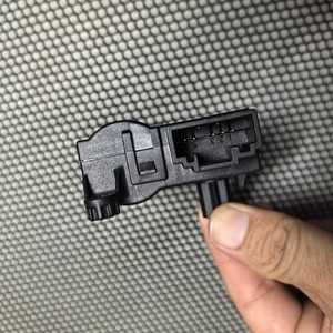 Motor de Amortiguador de Servo para Aire Acondicionado Automotriz Jinxing World 22808876 para Chevrolet GMC Cadillac 2014, Repuesto Negro - Product Image 3