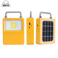 Lumière de secours led portable à énergie solaire rechargeable par USB 10W 20W 30W 50W