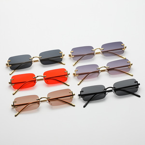 2025 kim loại cá tính cắt cạnh thời trang không có vành Eyewear unisex biểu tượng tùy chỉnh Kính uv400 thiết kế sang trọng Kính mát - Product Image 2
