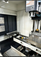 Centre d'usinage vertical à guidage linéaire 4 axes YH850, empreinte compacte, machine VMC d'occasion pour pièces automobiles, fraiseuse CNC