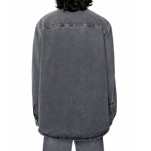 Camicie <span class=keywords><strong>di</strong></span> <span class=keywords><strong>jeans</strong></span> strappate a maniche lunghe da uomo personalizzate camicie <span class=keywords><strong>di</strong></span> <span class=keywords><strong>jeans</strong></span> invecchiate Vintage da uomo grigio scuro - Product Image 4