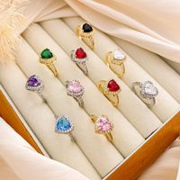 Collier Titanic Tendance, Bijou Classique Cœur de l'Océan avec Pierre Précieuse Multicolore en Cristal, Élégant et Délicat pour Femme