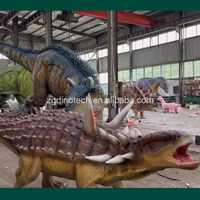   Modèle de scène de bataille de dinosaures animatroniques, robot Carnotaurus et Ankylosaurus, expositions interactives pour l'extérieur