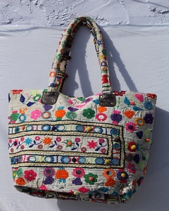 Sac Banjara personnalisé, exportateur indien de premier plan, sac hobo vintage, sac à bandoulière ethnique indien brodé à la main, sac à main coloré, excellent prix - Product Image 1