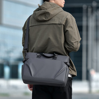 Nouvelle Sacoche Homme Tendance en PU Souple Grande Capacité Ultra Légère Imperméable pour Ordinateur Portable, Idéale pour Affaires et Loisirs