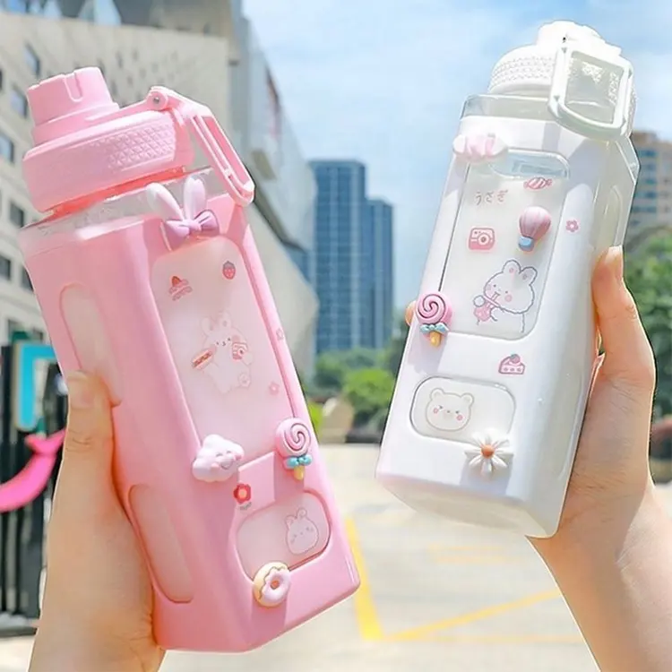 Kawaii Bär Pastell Wasser flasche Mit 3D Aufkleber 700ml/900ml Kunststoff Reise Tee Saft Milch Tragbare Süße Shaker Trink flasche Geschenk