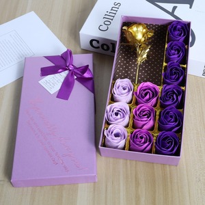 Cadeau créatif 12 roses artificielles en savon avec boîte cadeau en plastique rose 24k, cadeau pour la Saint-Valentin, la fête <span class=keywords><strong>des</strong></span> pères, un anniversaire - Product Image 4