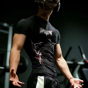 Camiseta de Compressão Masculina com Estampa Gótica Escura, Tecido que Absorve a Umidade, Manga Curta, Top Esportivo Casual para Fitness e Corrida, Roupas de Verão - Product Image 1