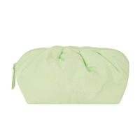 2026 OEM Trendige Gerüschte Wolken-Design Leichte Puffy Kosmetiktasche Marshmallow-ähnliche Nylon Personalisierte Süße Puffer Make-up-Tasche