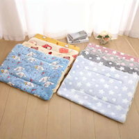 Tapis de lit doux pour animaux de compagnie, lavable, coussin de couchage pour chien, matelas en polaire chaud pour chat, fournitures pour animaux de compagnie toutes saisons, prêt à être expédié, vente en gros