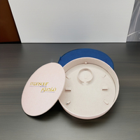 Boîte à bijoux rigide de luxe blanche faite à la main sur mesure avec couvercle et base en matériaux recyclés, petite taille pour l'emballage de montres